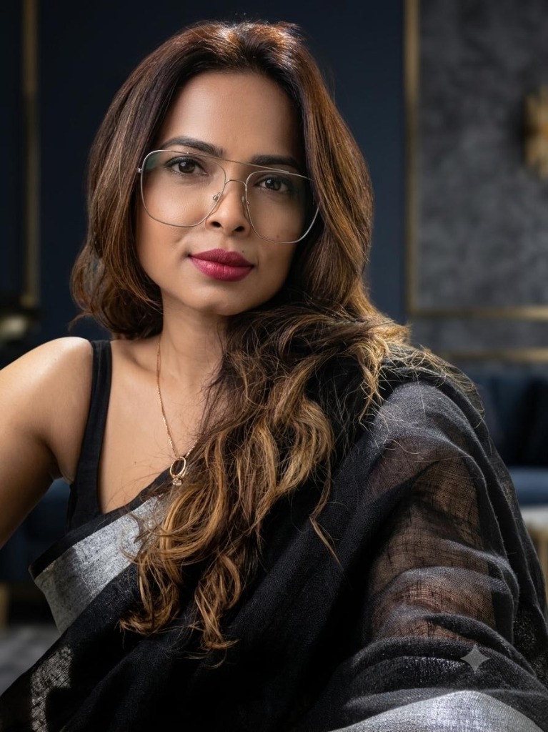 Mahuua portrait in black saree